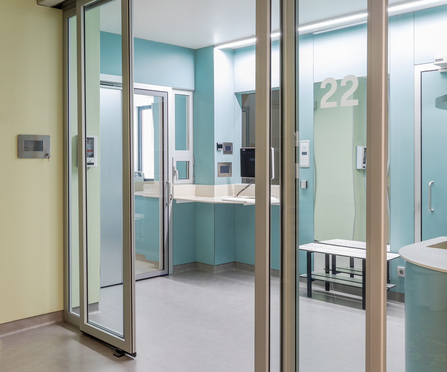 World class auto-door servicing